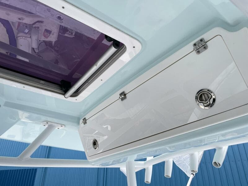 2019 Sea Fox 328 Commander