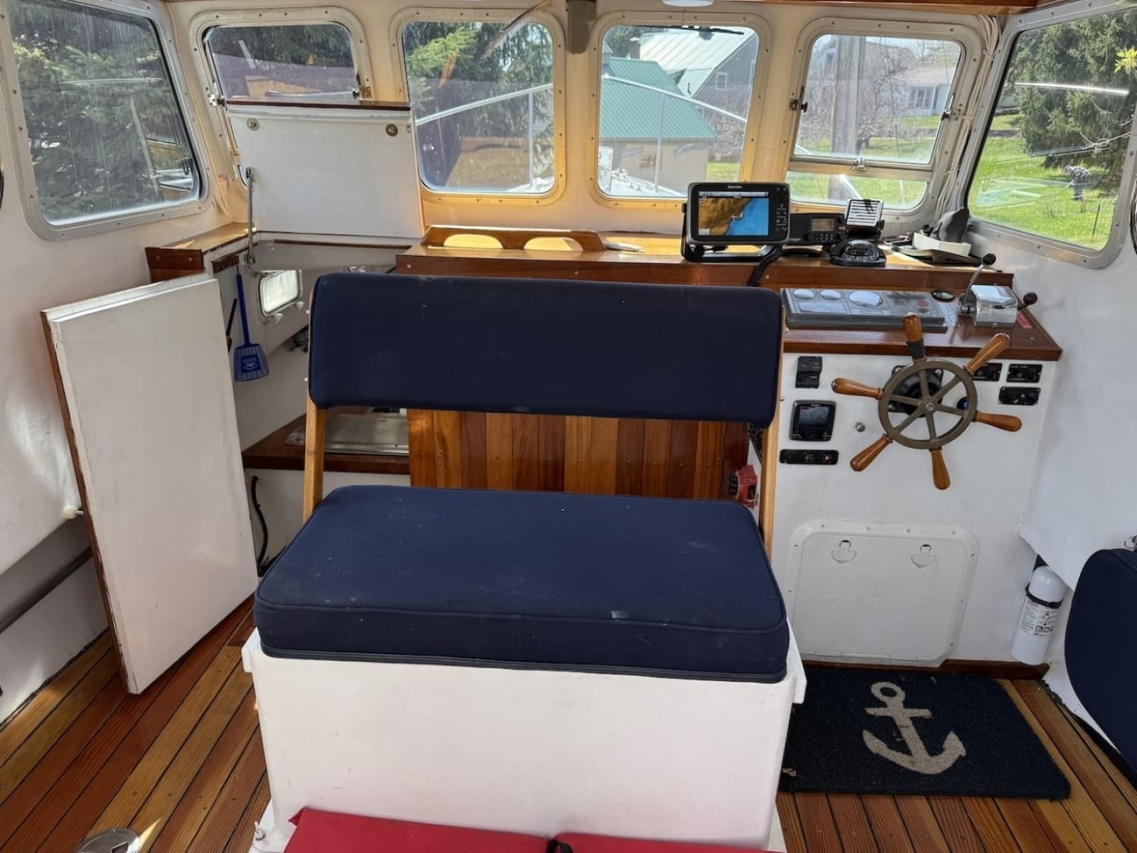 2000 Seaworthy Downeast 28 - Photo 11