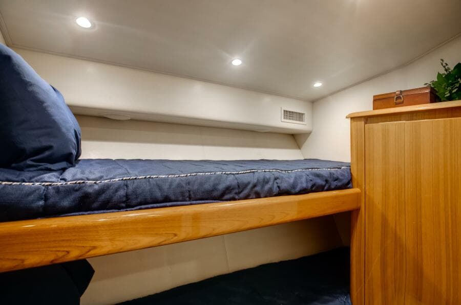 Viking 48 - Dorothy Marie - Stateroom