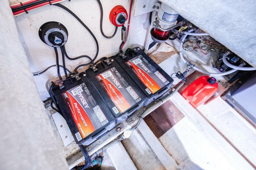 Trawler 46 - Lone Piranha