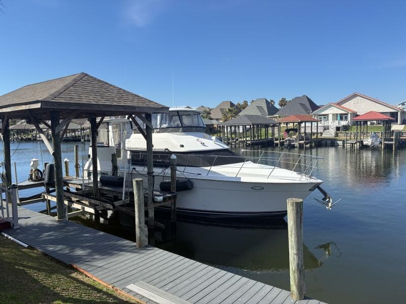 Carver 455 Aft Cabin - 