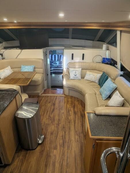 Carver 455 Aft Cabin - 