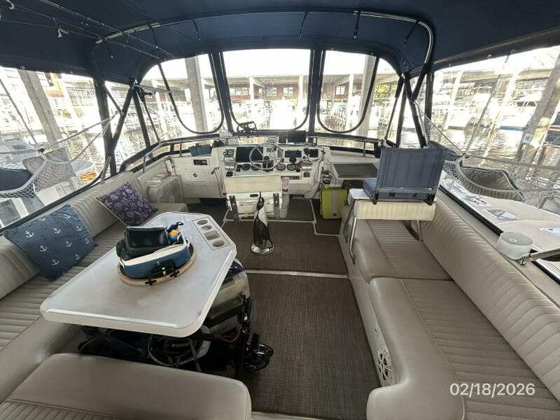 43' Mainship flybridge forward