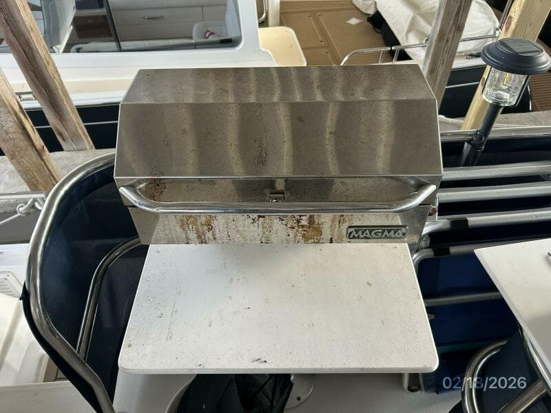 43' Mainship BBQ grill