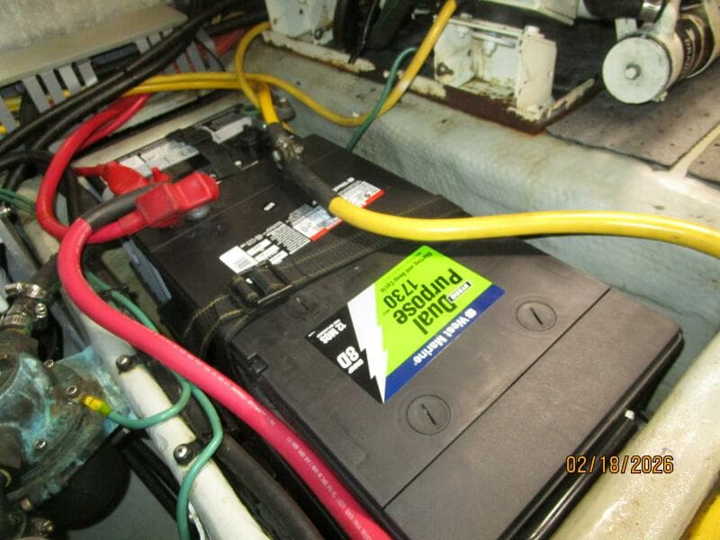 43' Mainship port main engine start battery
