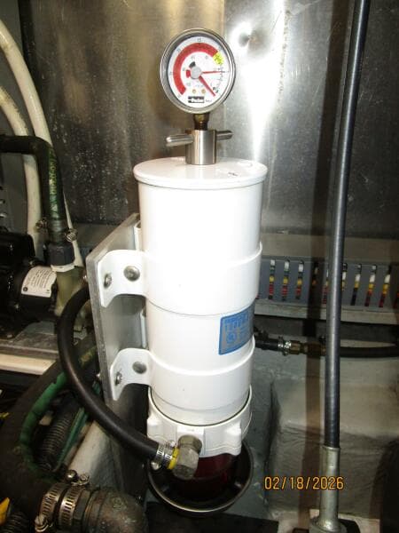 43' Mainship starboard Racor fuel filter