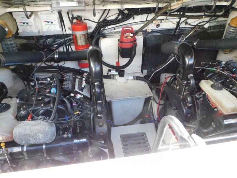 1995 Tiara Yachts 3500 Express