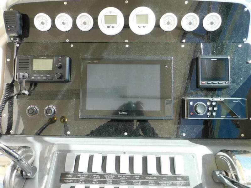 1995 Tiara Yachts 3500 Express