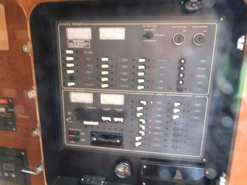 1995 Tiara Yachts 3500 Express