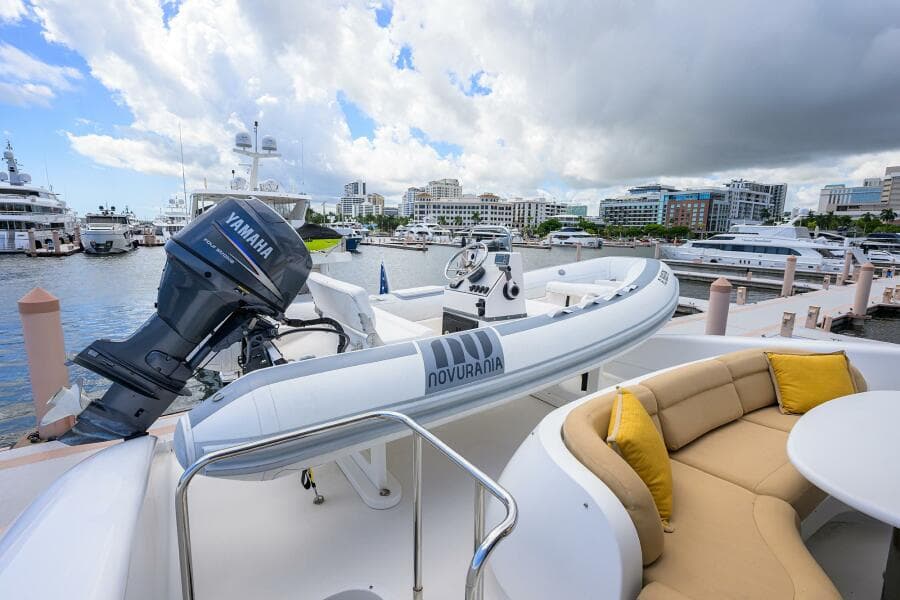 Lazzara 80 WILLYN - Tender