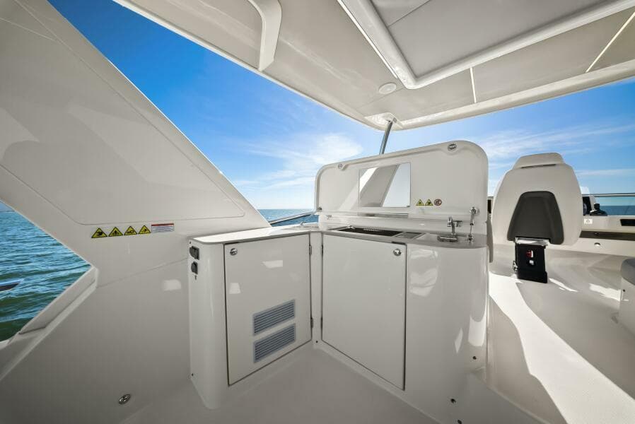 2025 Absolute Navetta 53