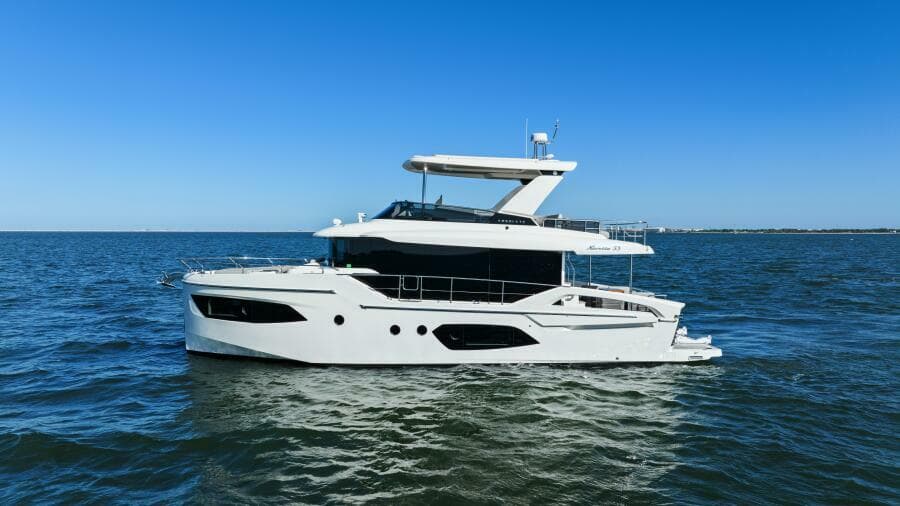 2025 Absolute Navetta 53 - Profile