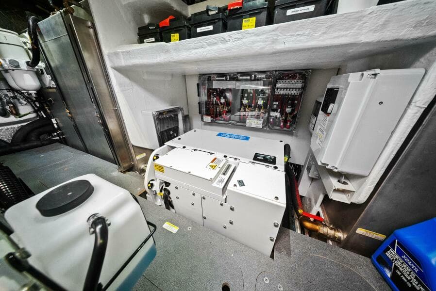 2025 Absolute Navetta 53- Engine Room