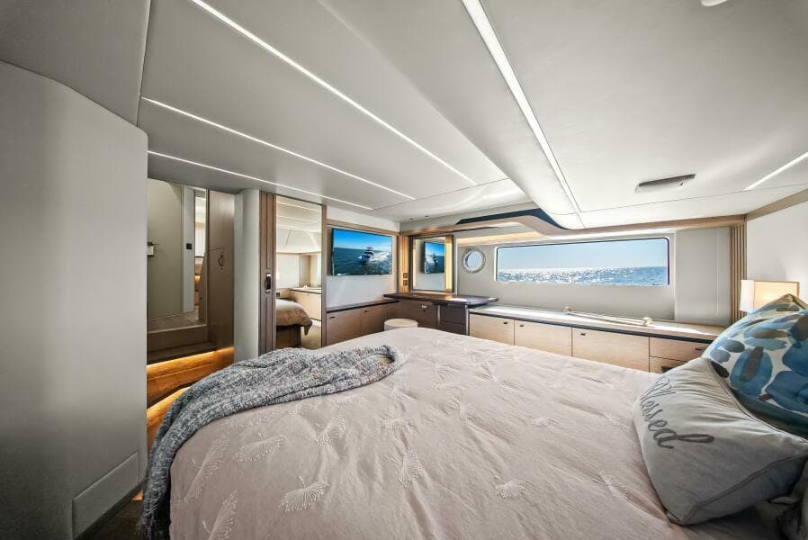 2025 Absolute Navetta 53 - Stateroom