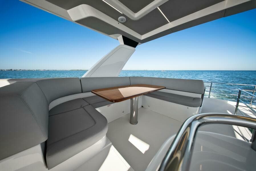 2025 Absolute Navetta 53