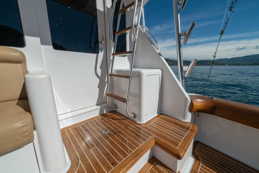 2006 Viking 56 "Scandaloso"