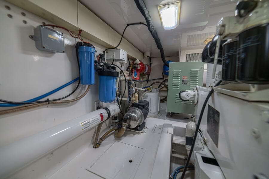 2006 Viking 56 "Scandaloso"