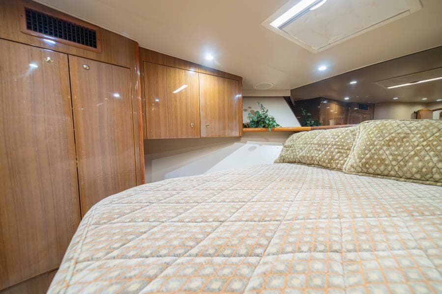 2006 Viking 56 "Scandaloso"