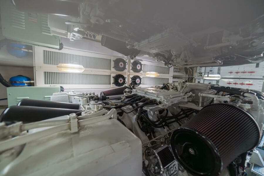 2006 Viking 56 "Scandaloso"