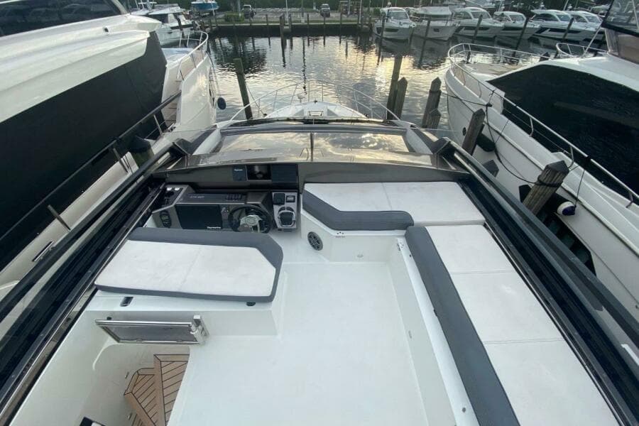 2019 Galeon 470 Sky