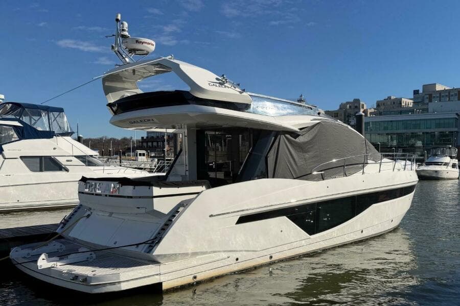 2019 Galeon 470 Sky