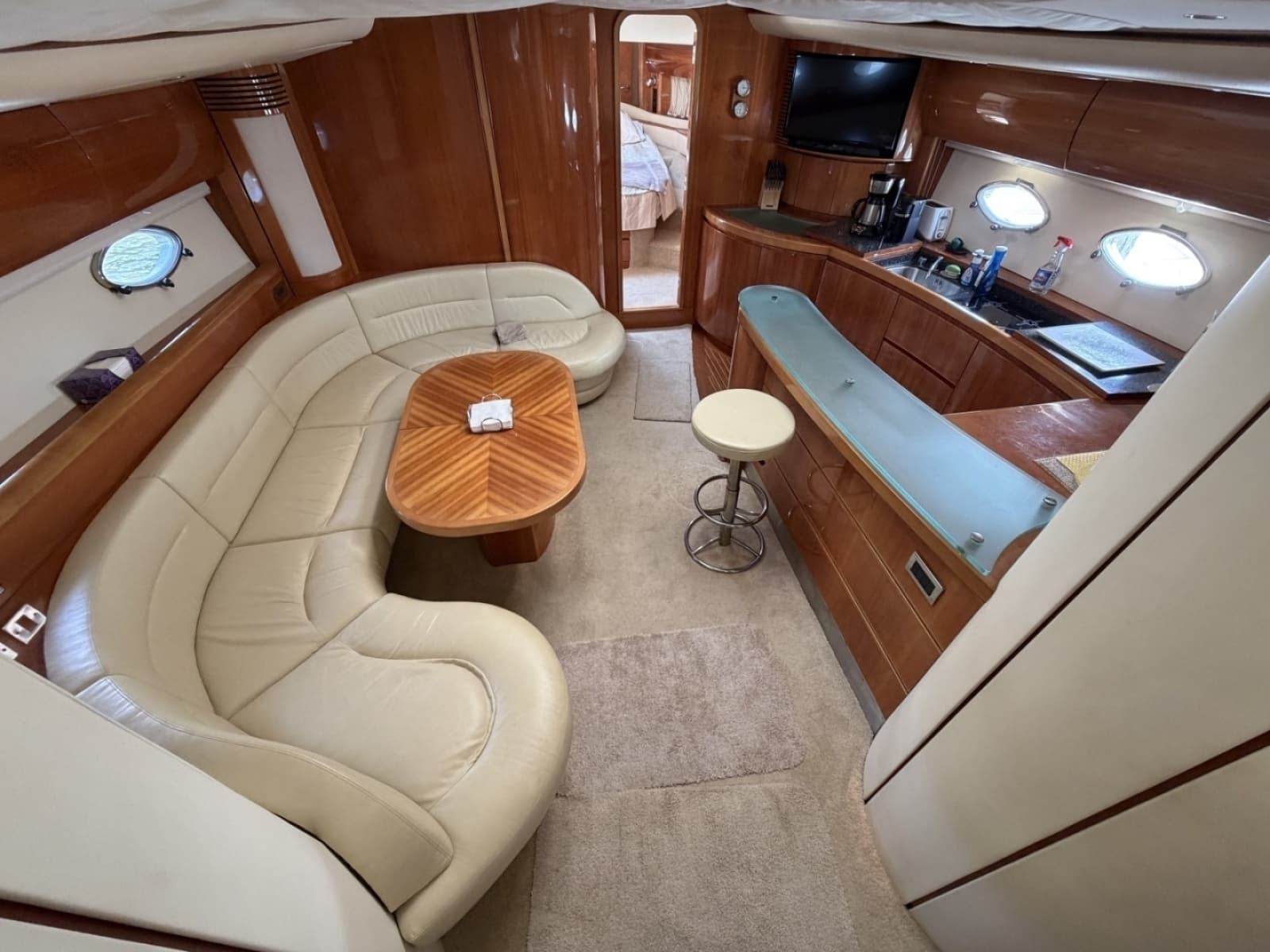 2001 Viking Sport Cruisers V65 Express - Photo 55