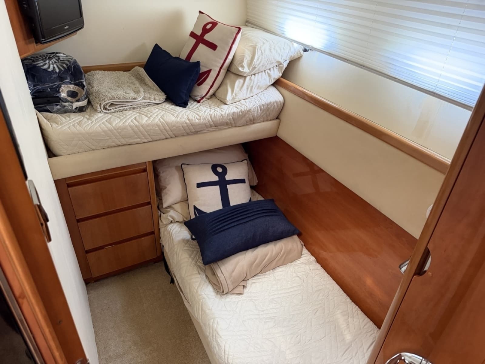 2001 Viking Sport Cruisers V65 Express - Photo 60