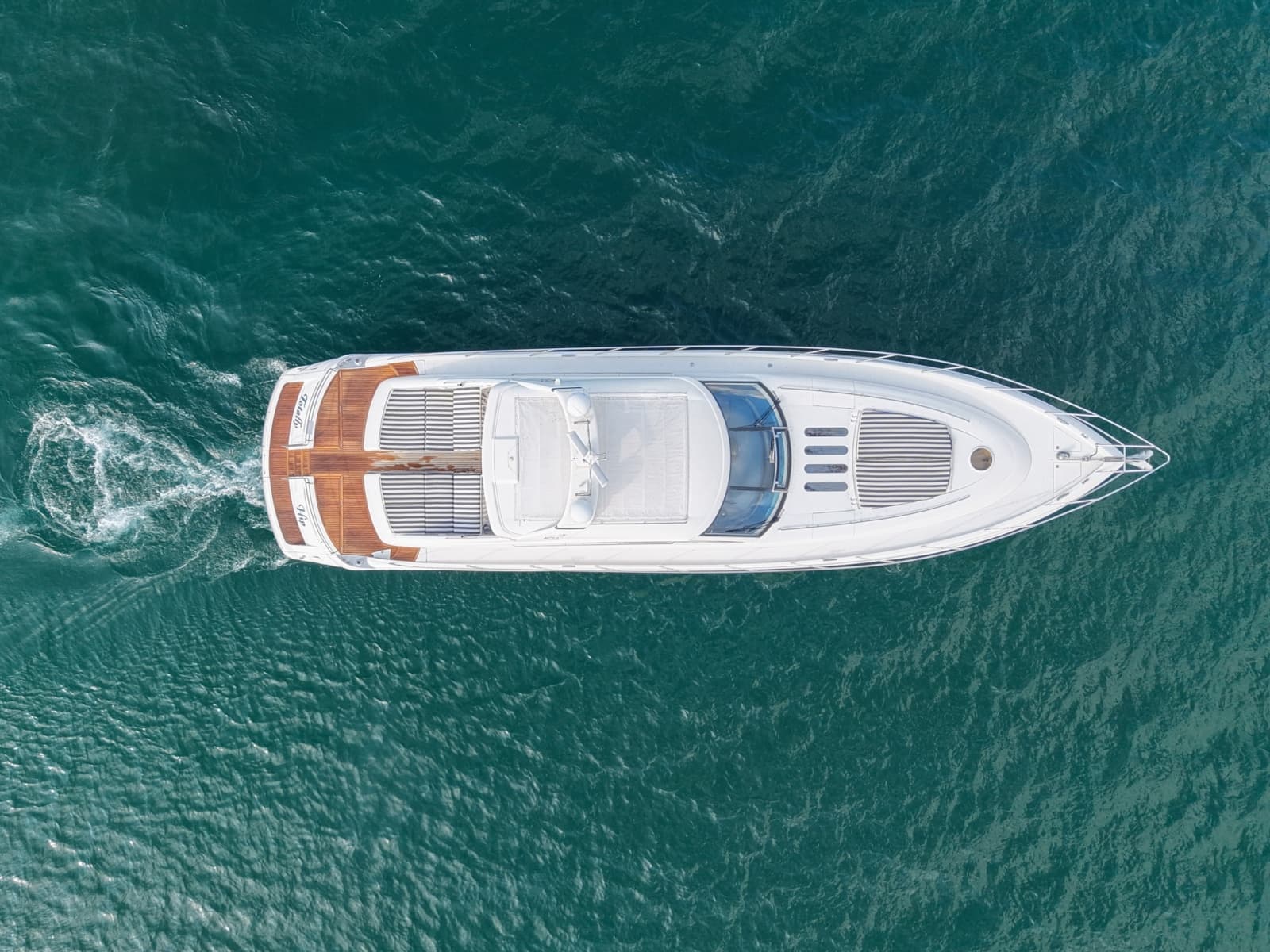 2001 Viking Sport Cruisers V65 Express - Photo 3