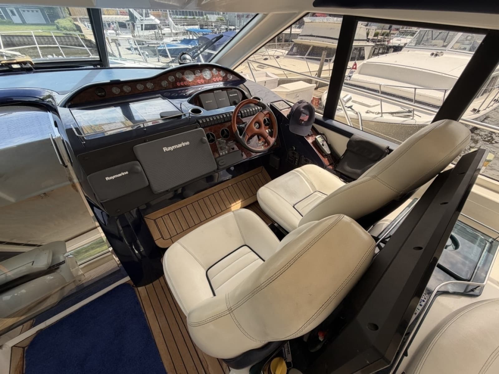 2001 Viking Sport Cruisers V65 Express - Photo 54