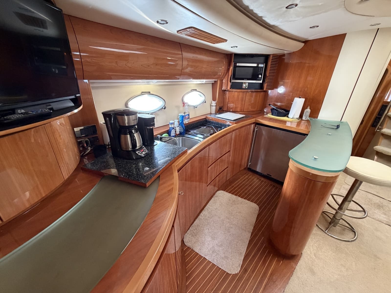 2001 Viking Sport Cruisers V65 Express - Photo 21