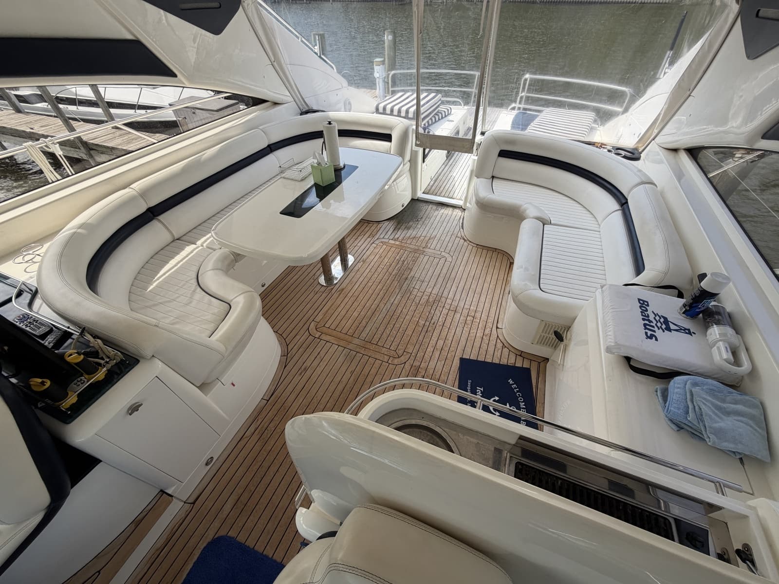 2001 Viking Sport Cruisers V65 Express - Photo 41