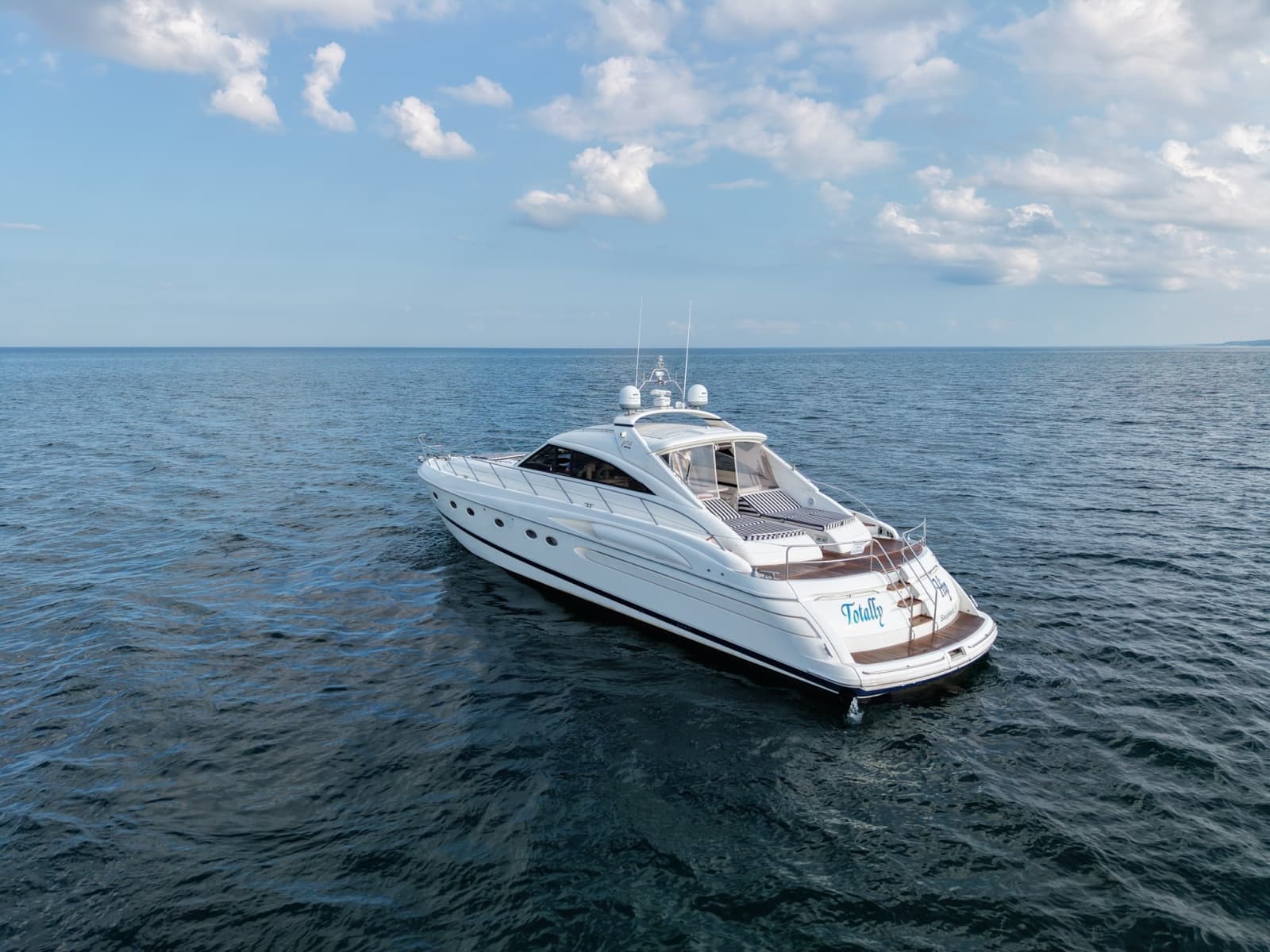 2001 Viking Sport Cruisers V65 Express - Photo 1