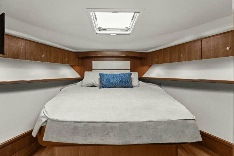 2013 Tiara Yachts 3900 Convertible