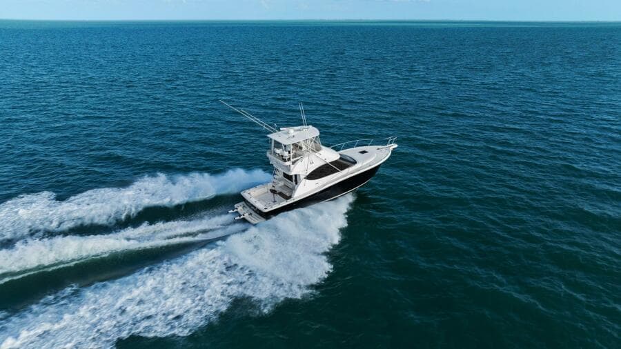 2013 Tiara Yachts 3900 Convertible - Profile 