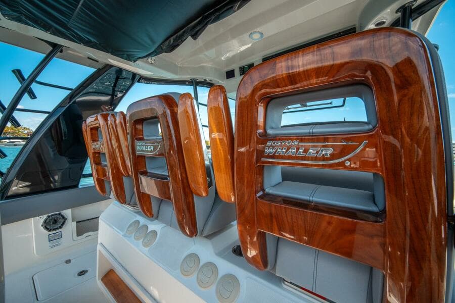 2023 Boston Whaler 420 Outrage