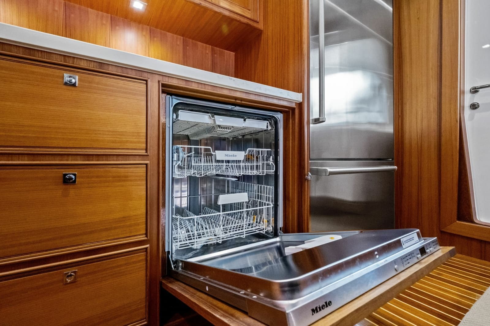 2024 Marlow 90 V - Artemis II