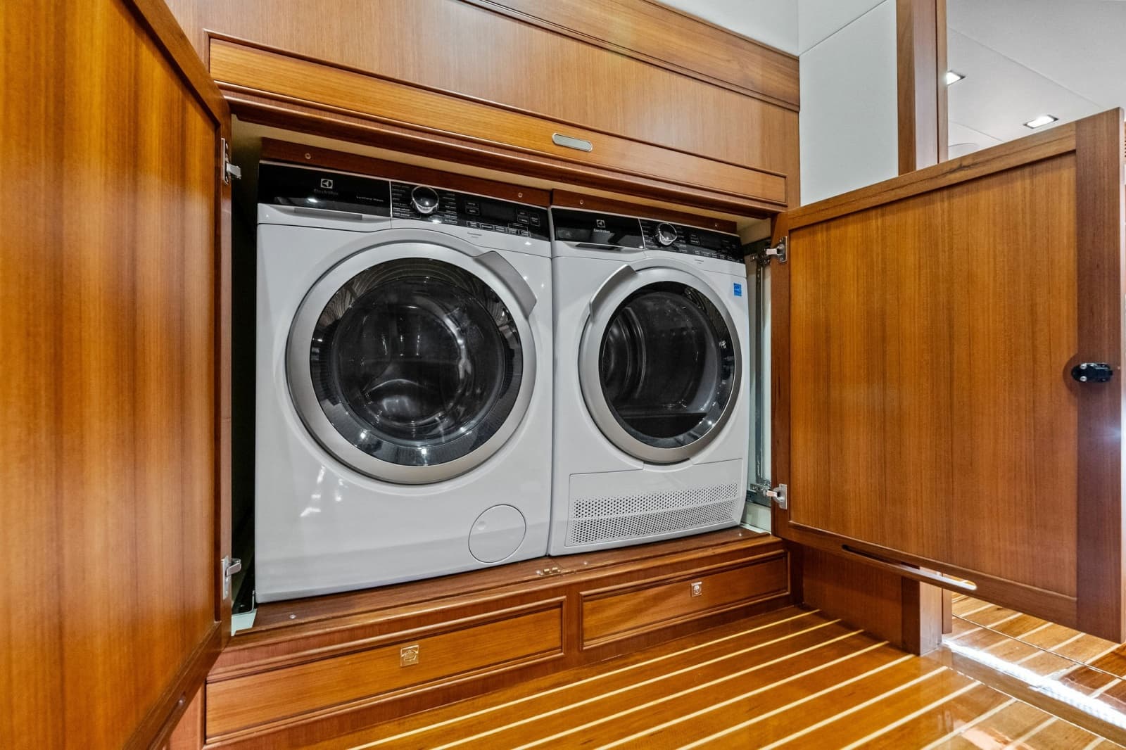 2024 Marlow 90 V - Artemis II