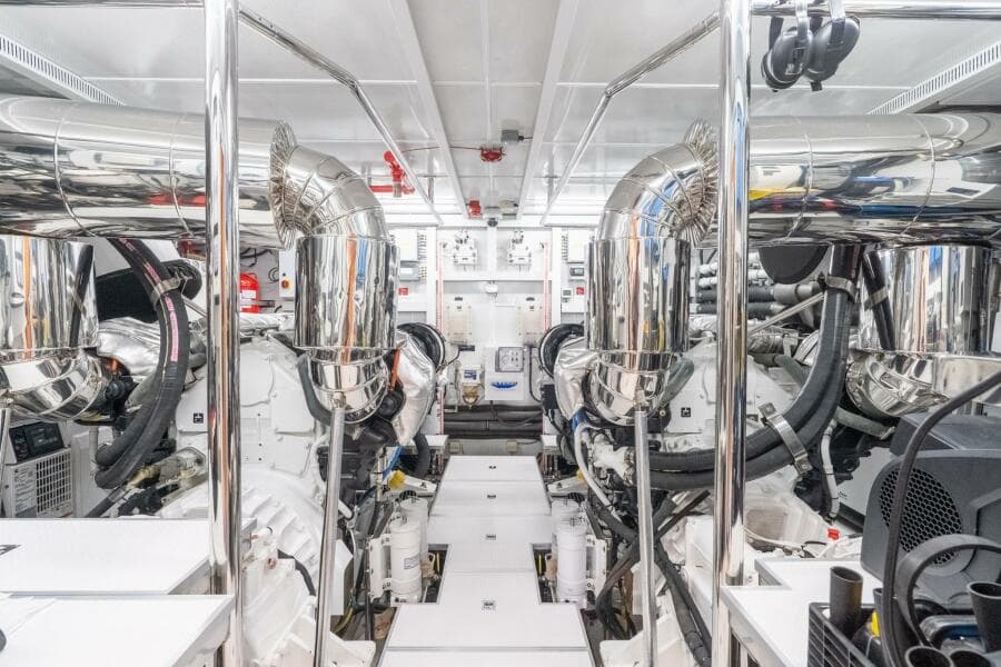 Horizon FD80 SHERI LYNN - Engine Room