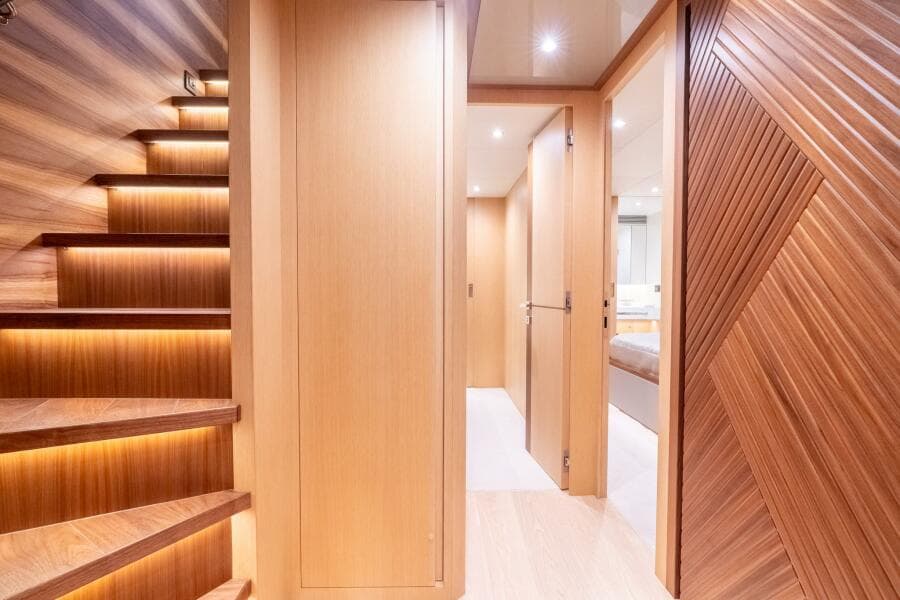 Horizon FD80 SHERI LYNN - Interior 