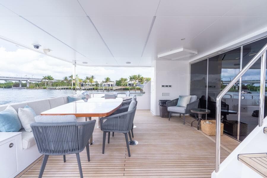 Horizon FD80 SHERI LYNN - Maindeck Aft