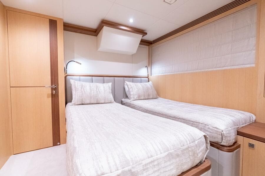 Horizon FD80 SHERI LYNN - Guest Stateroom Twin