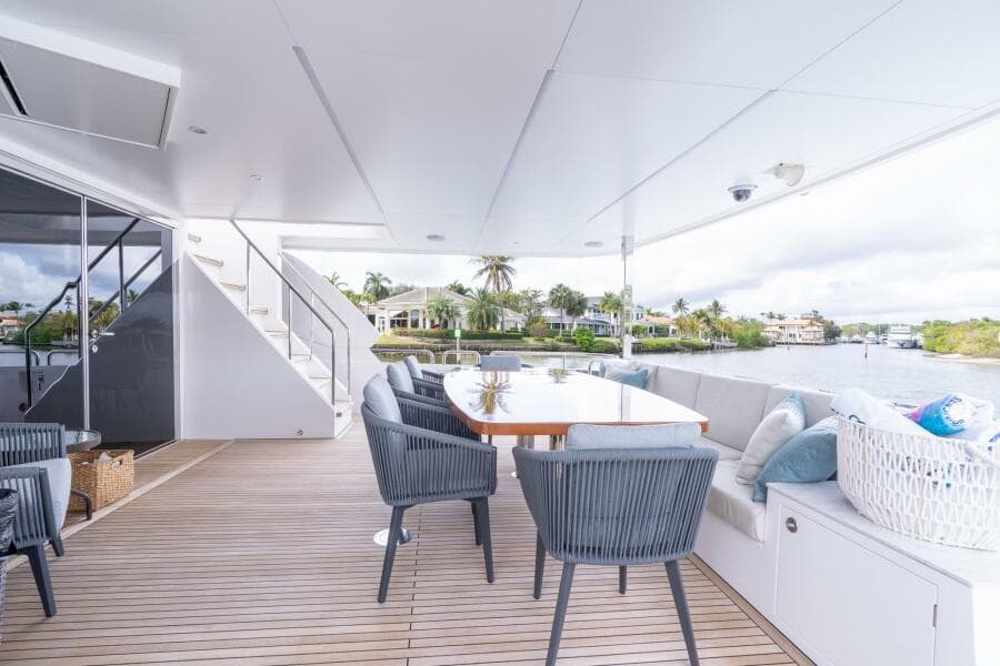 Horizon FD80 SHERI LYNN - Maindeck Aft