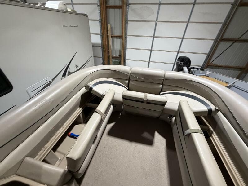 2011 Bennington 2554 GCW