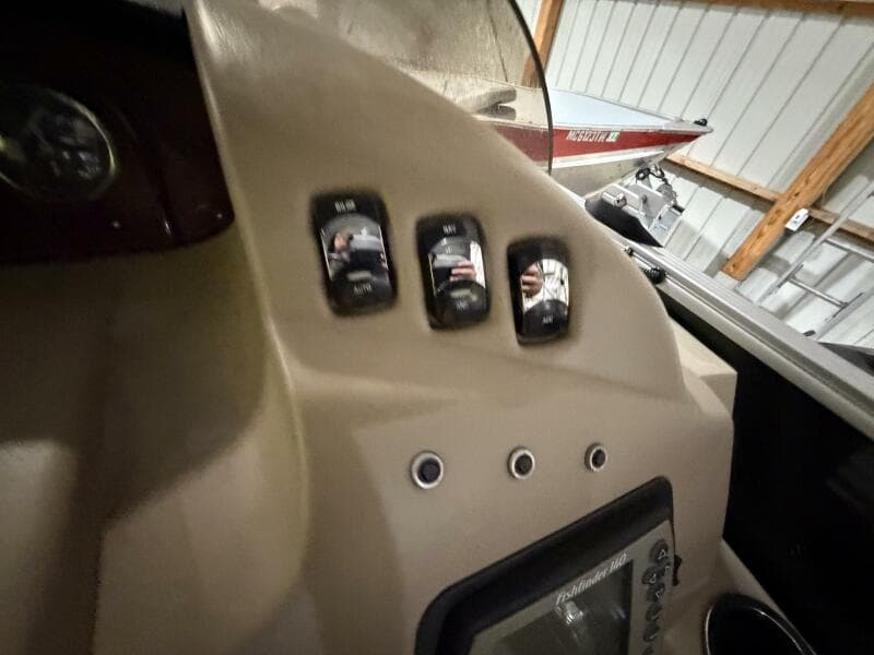 2011 Bennington 2554 GCW