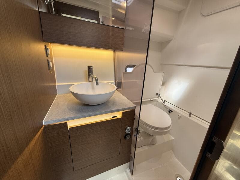 2022 Jeanneau 10.5 Leader WA