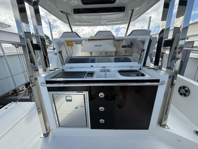 2022 Jeanneau 10.5 Leader WA