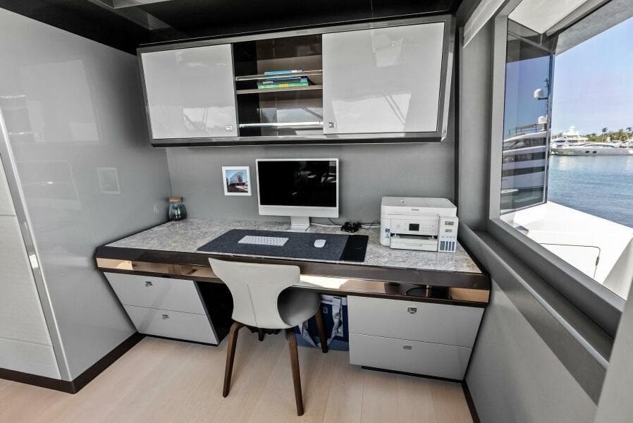 2024 Ocean Alexander 35 Revolution