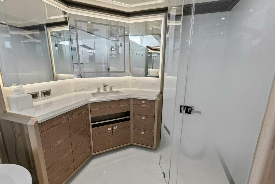 2024 Ocean Alexander 35 Revolution