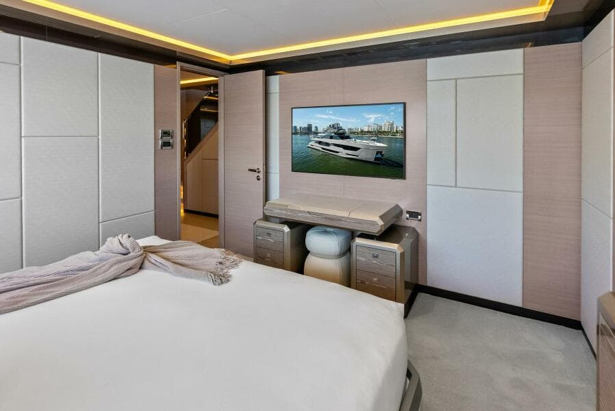 2024 Ocean Alexander 35 Revolution