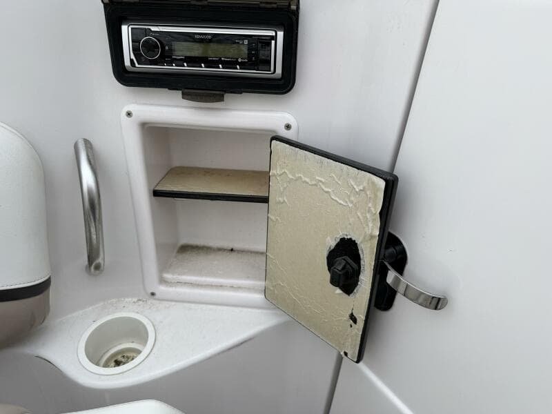 2005 Four Winns 250 Horizon